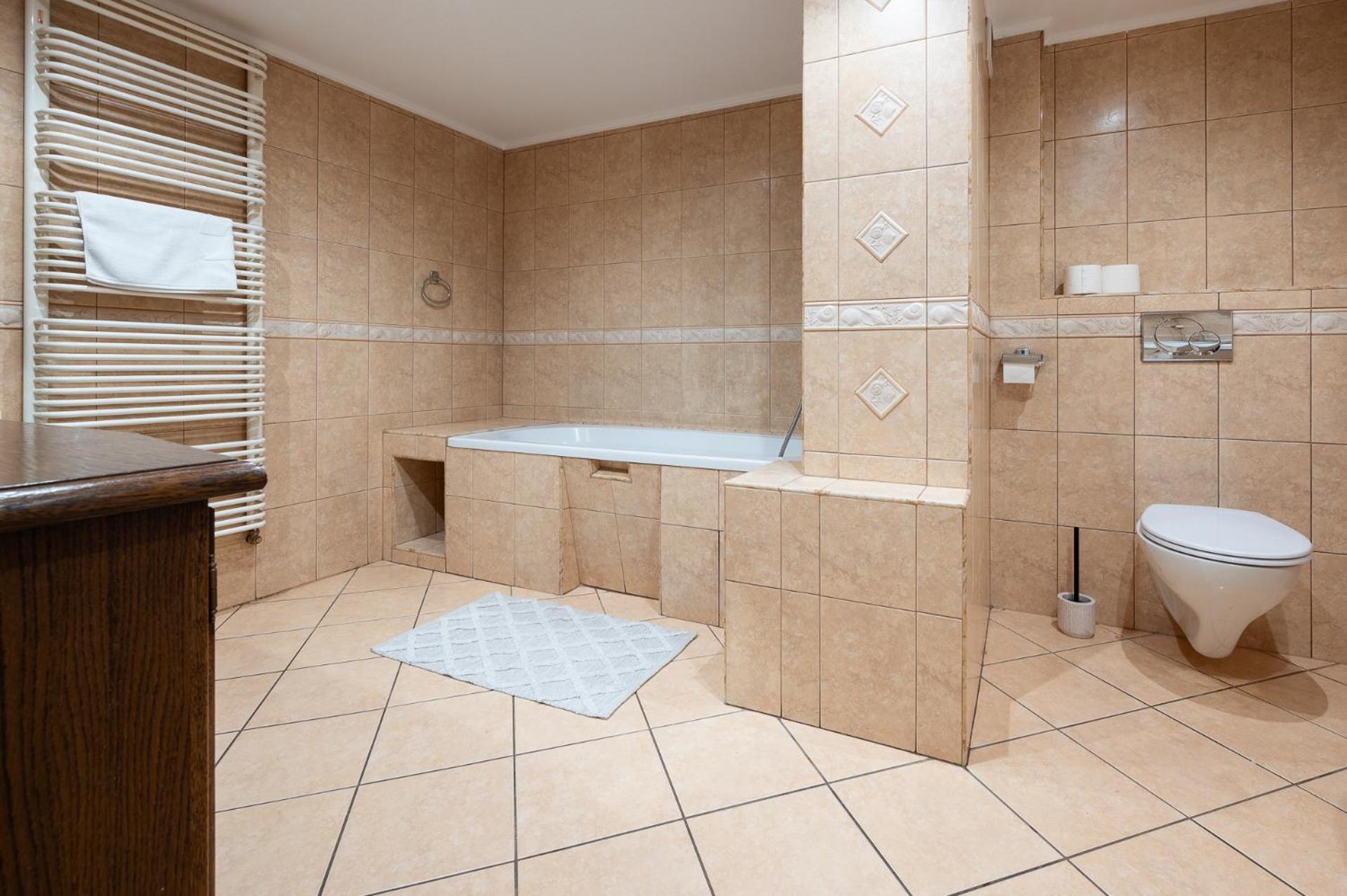 Pokoje Przy Dworcu Przemyśl Extérieur photo